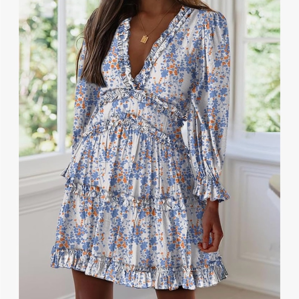 Floral Ruffle Dress in Blue and White Size Small